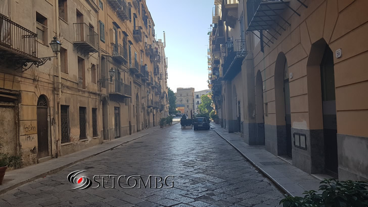 типична улица в Палермо